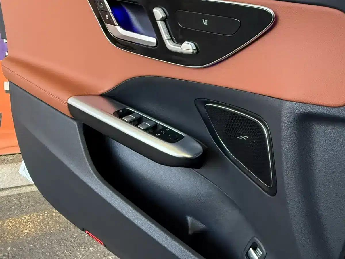 2023 Mercedes-Benz C-Class C 200 L Sport Edition — миниатюра 6