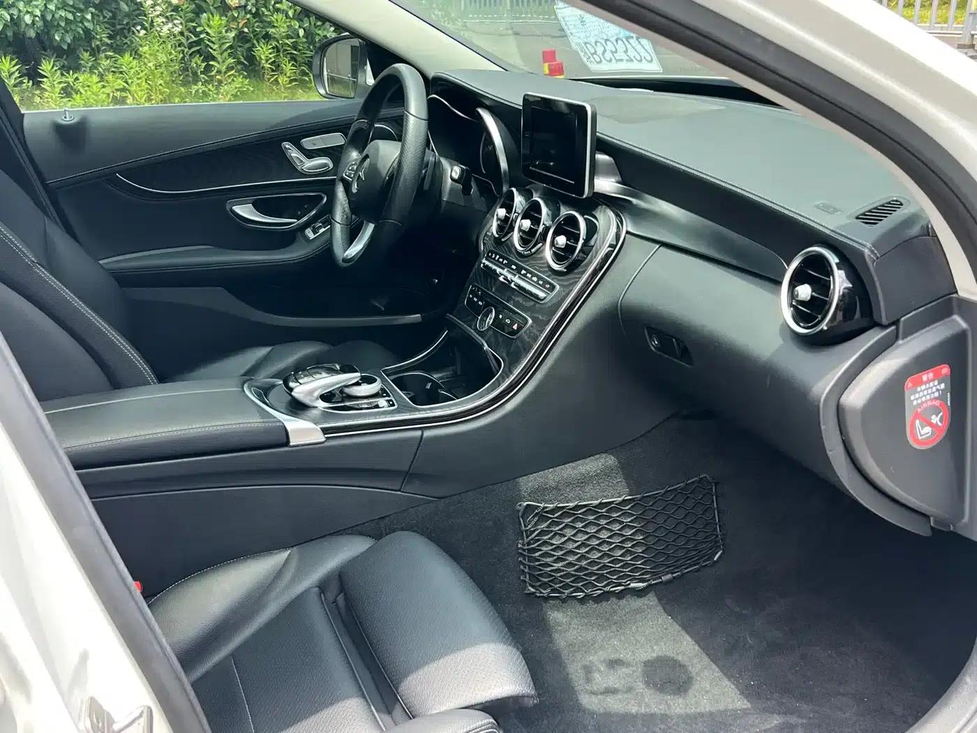 2015 Mercedes-Benz C-Class C 200 L — миниатюра 4