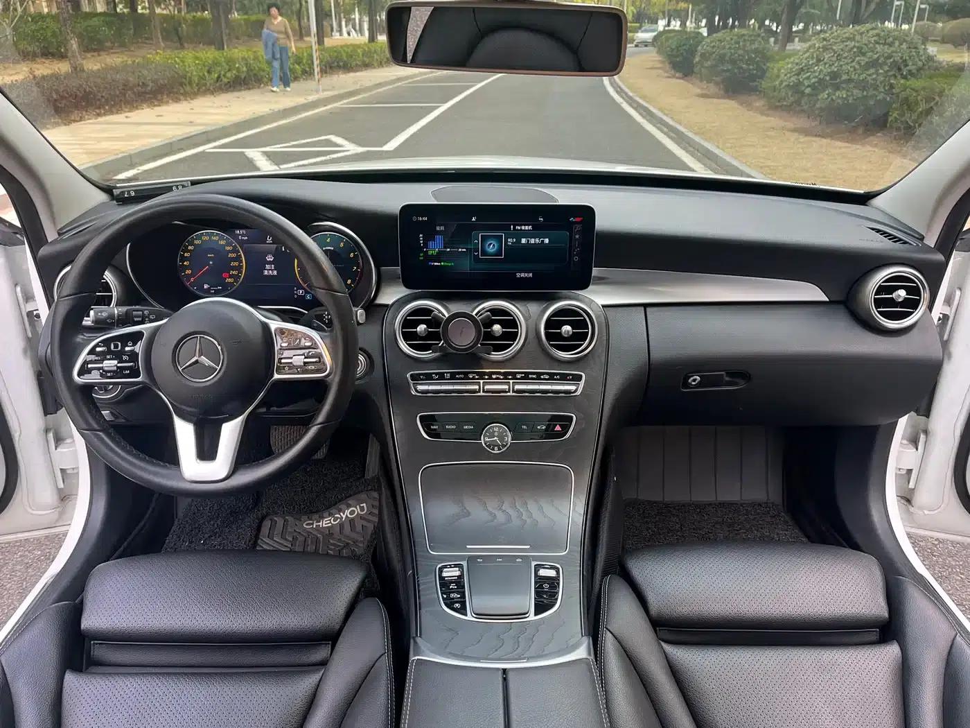 Imported Mercedes-Benz C-Class 2019 C 260 Estate — миниатюра 9