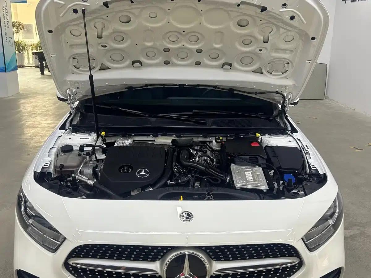 2022 Mercedes-Benz A-Class A 180 L Sport Sedan — миниатюра 7