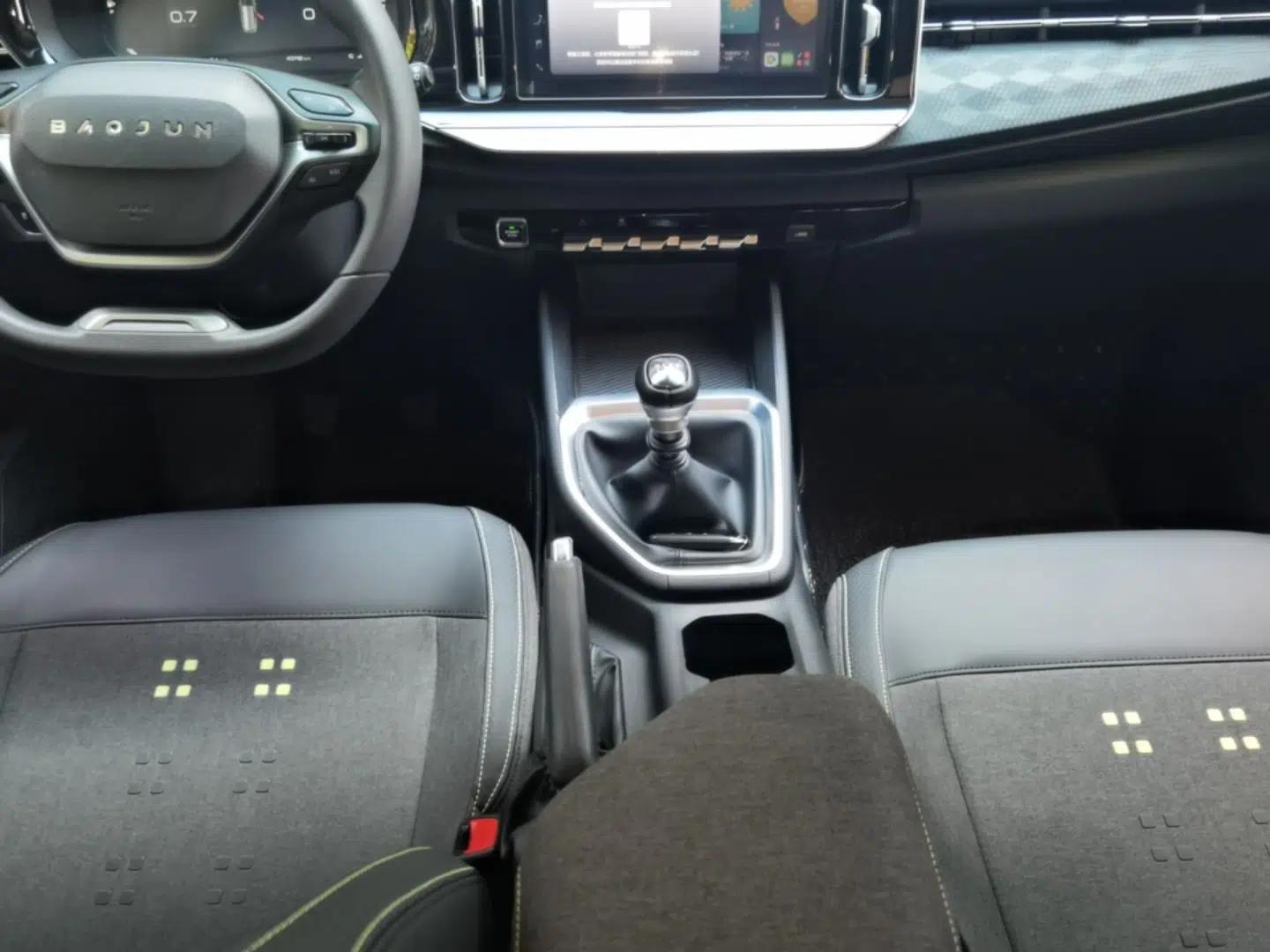 Used Baojun RM-5 2019 1.5T Manual Elite Version with 24-Hour Online Service 6 Seats — миниатюра 16