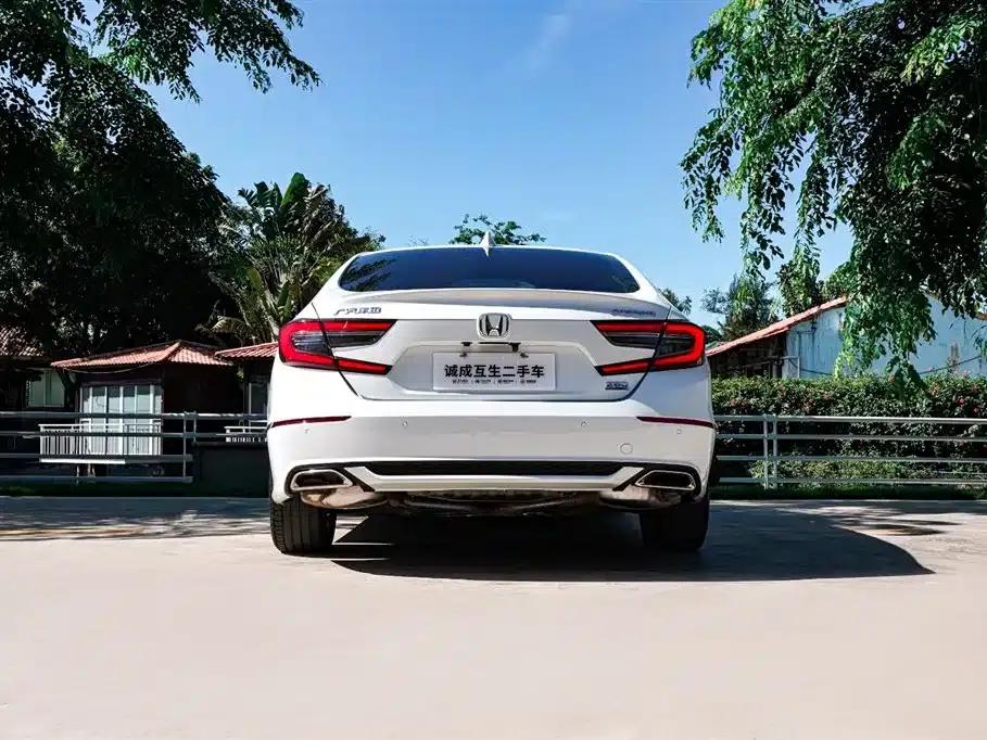 2022 Honda Accord 260TURBO Luxury Edition — миниатюра 7