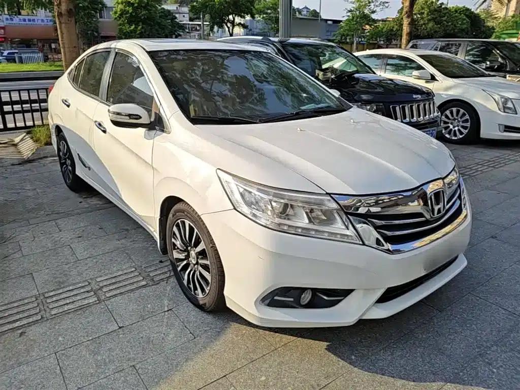 Honda Crider 2013 1.8L Automatic Deluxe Edition — миниатюра 4