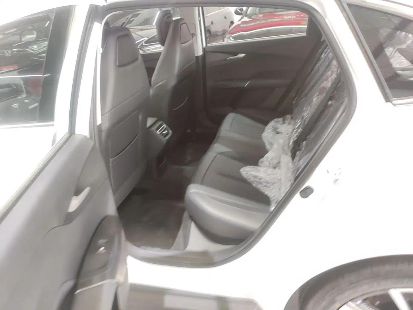 Used CHANGAN Eado 2025 Blue Whale 1.5T 500Bar Prestige Model — миниатюра 20