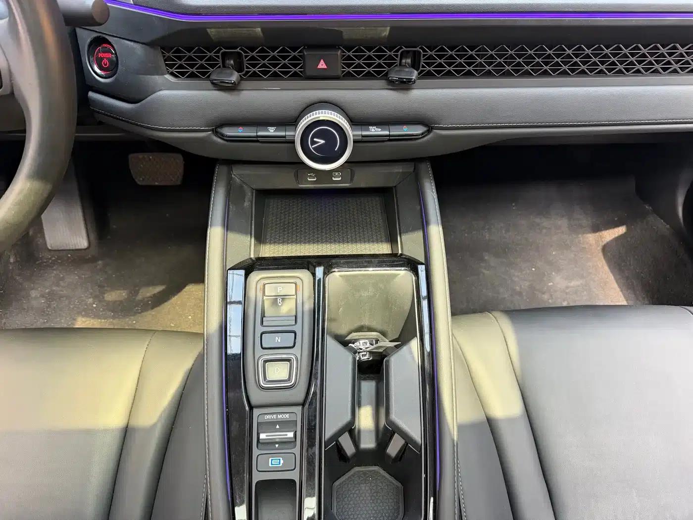 Accord PHEV 2023 2.0L e:PHEV Luxury Edition — миниатюра 13