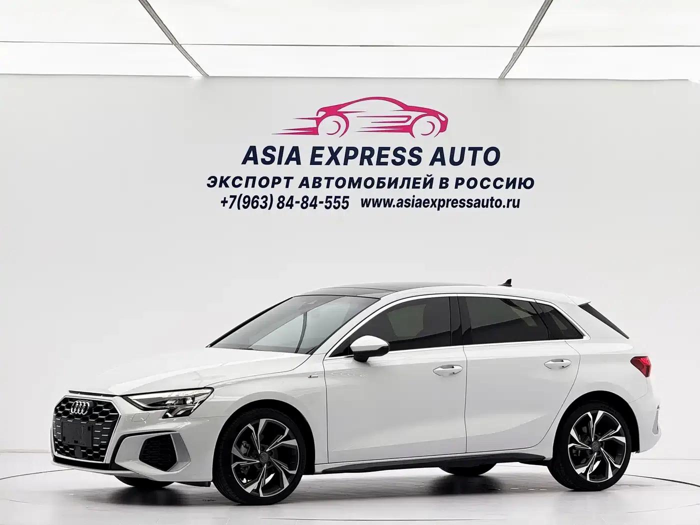 Audi A3 2022 Sportback 35 TFSI Luxury Sport — миниатюра 1