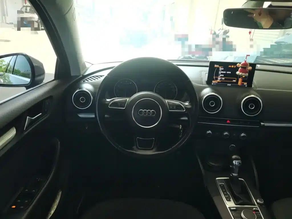 Audi A3 2015 Limousine 35 TFSI Millionth Anniversary Smart Edition — миниатюра 3