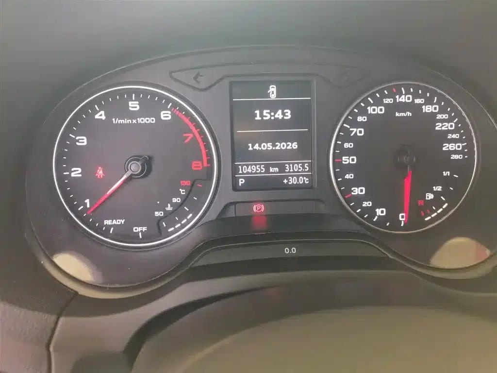 Audi A3 2015 Limousine 35 TFSI Millionth Anniversary Smart Edition — миниатюра 5