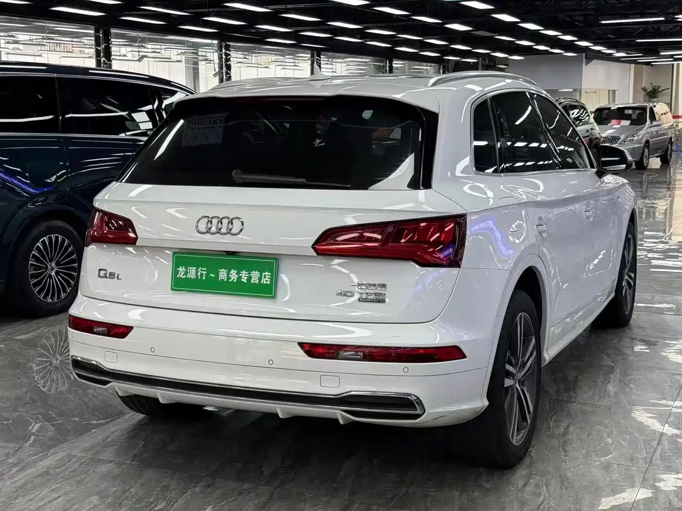 Audi Q5L 2020 40 TFSI Luxury Fashion Edition — миниатюра 8