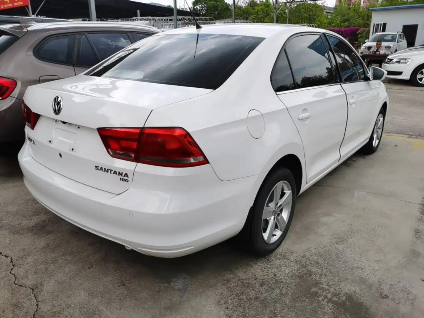 Used Volkswagen Santana 2015 1.6L Manual Comfort Edition — миниатюра 6