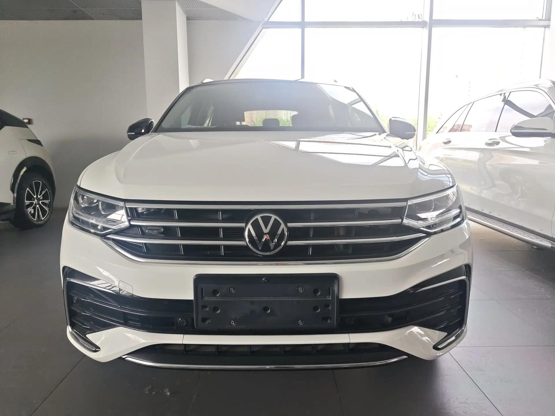 Used Volkswagen Tiguan X 2022 330TSI Two-Wheel-Drive Flagship Edition — миниатюра 2