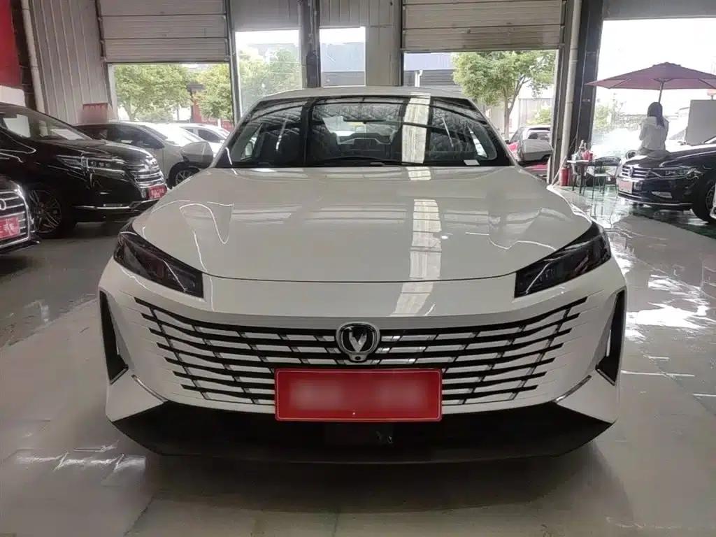 Changan Eado 2025 Blue Whale 1.5T 500Bar Premium Edition — миниатюра 3