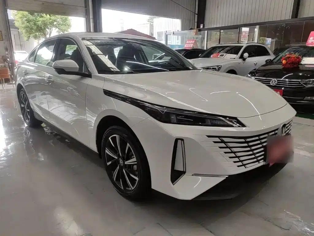 Changan Eado 2025 Blue Whale 1.5T 500Bar Premium Edition — миниатюра 4