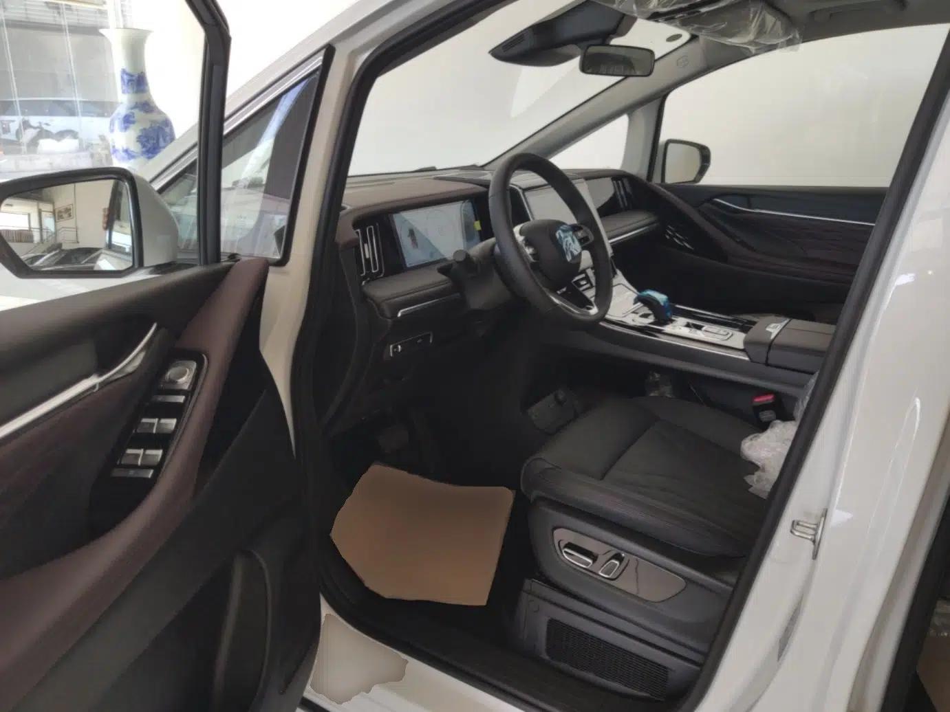Used GAC Trumpchi M8 2024 Master Series 400T Prestige Edition — миниатюра 18