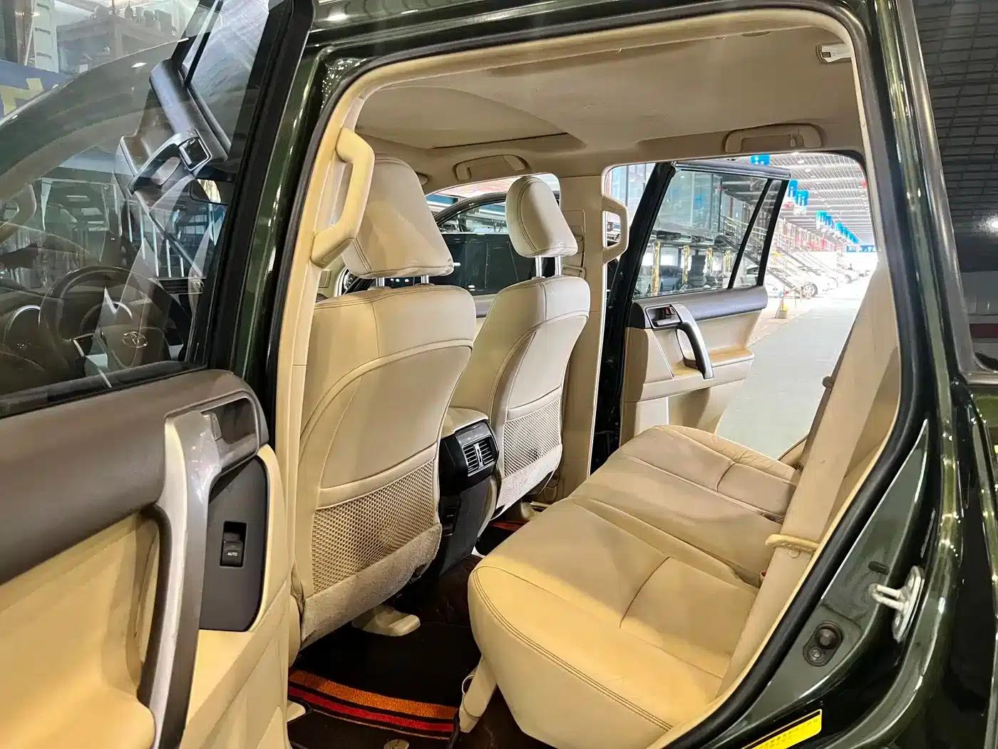 2014 Prado Imported Model 2.7L Automatic Standard Edition — миниатюра 6