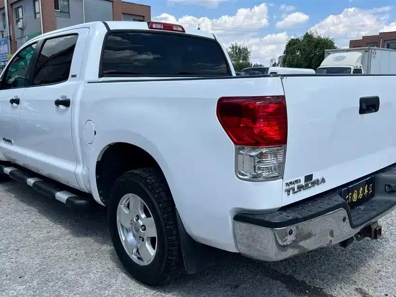 2011 Tundra 5.7 Standard — миниатюра 6