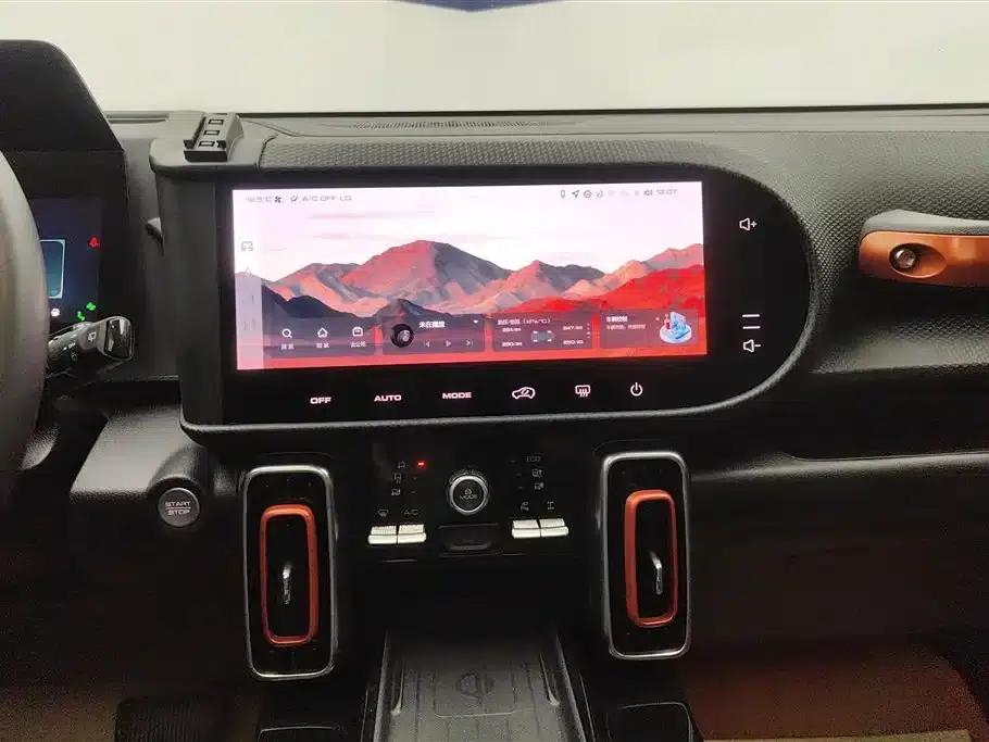 Haval Big Dog 2022 2.0T DCT 4WD Howling Dog Edition — миниатюра 13