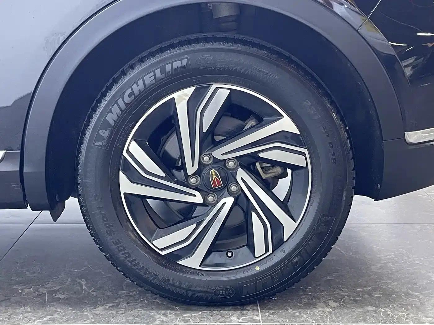 Hongqi HS5 2022 2.0T Intelligent Flagship Edition — миниатюра 10