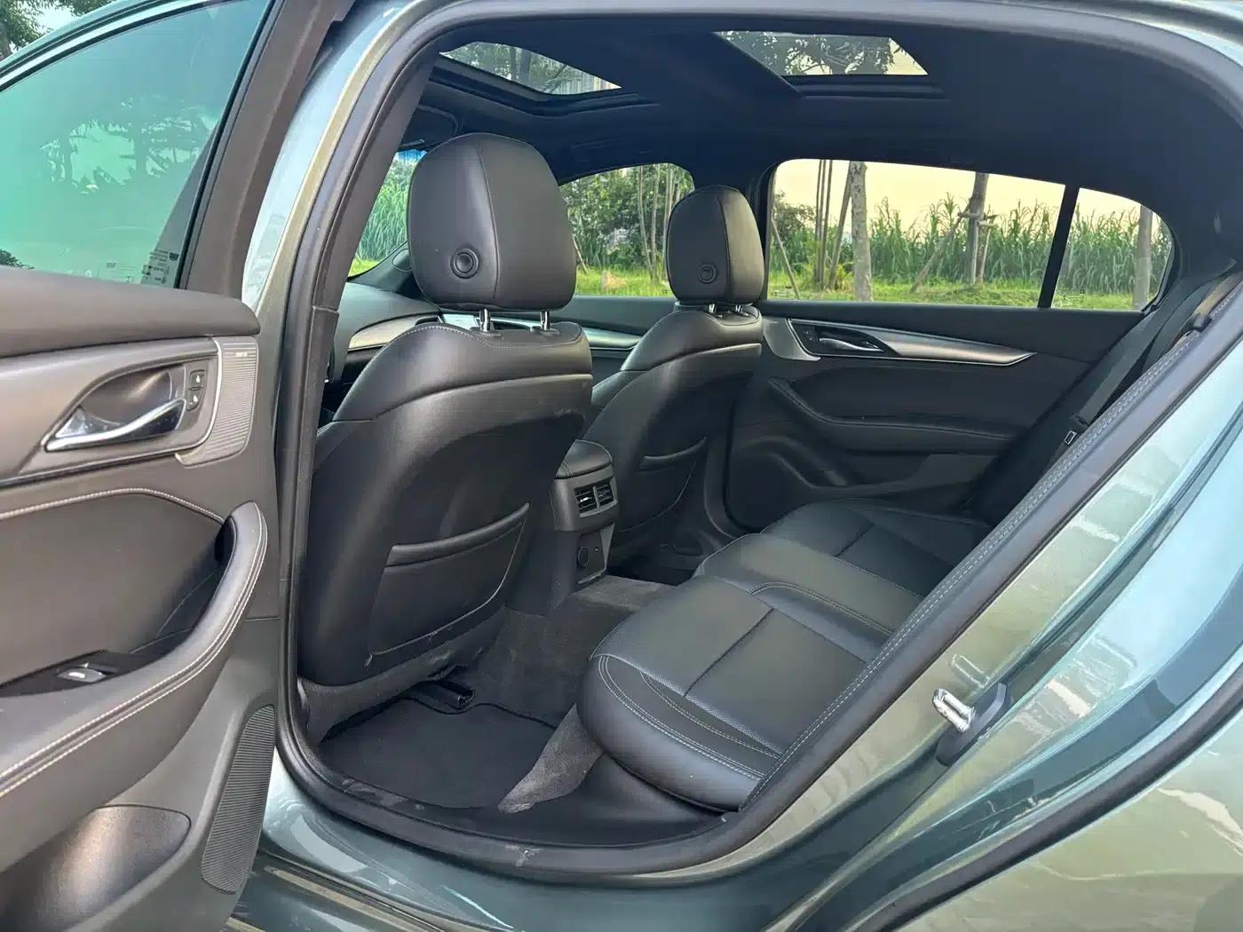 2023 Cadillac CT5 28T Luxury (Standard Edition) — миниатюра 8