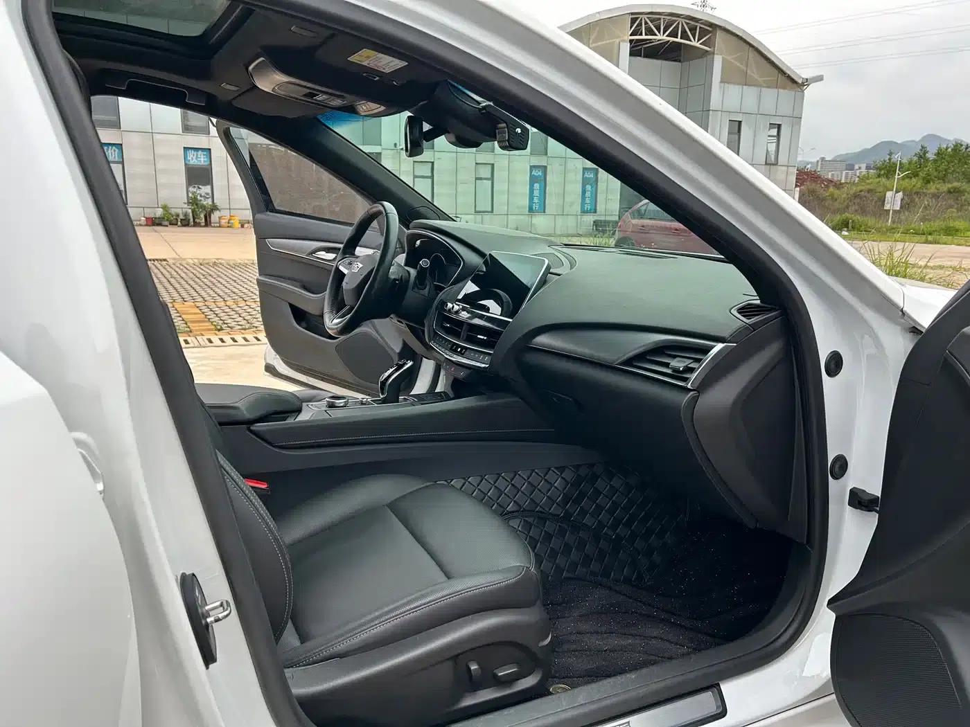 2021 Cadillac CT5 28T Luxury — миниатюра 7