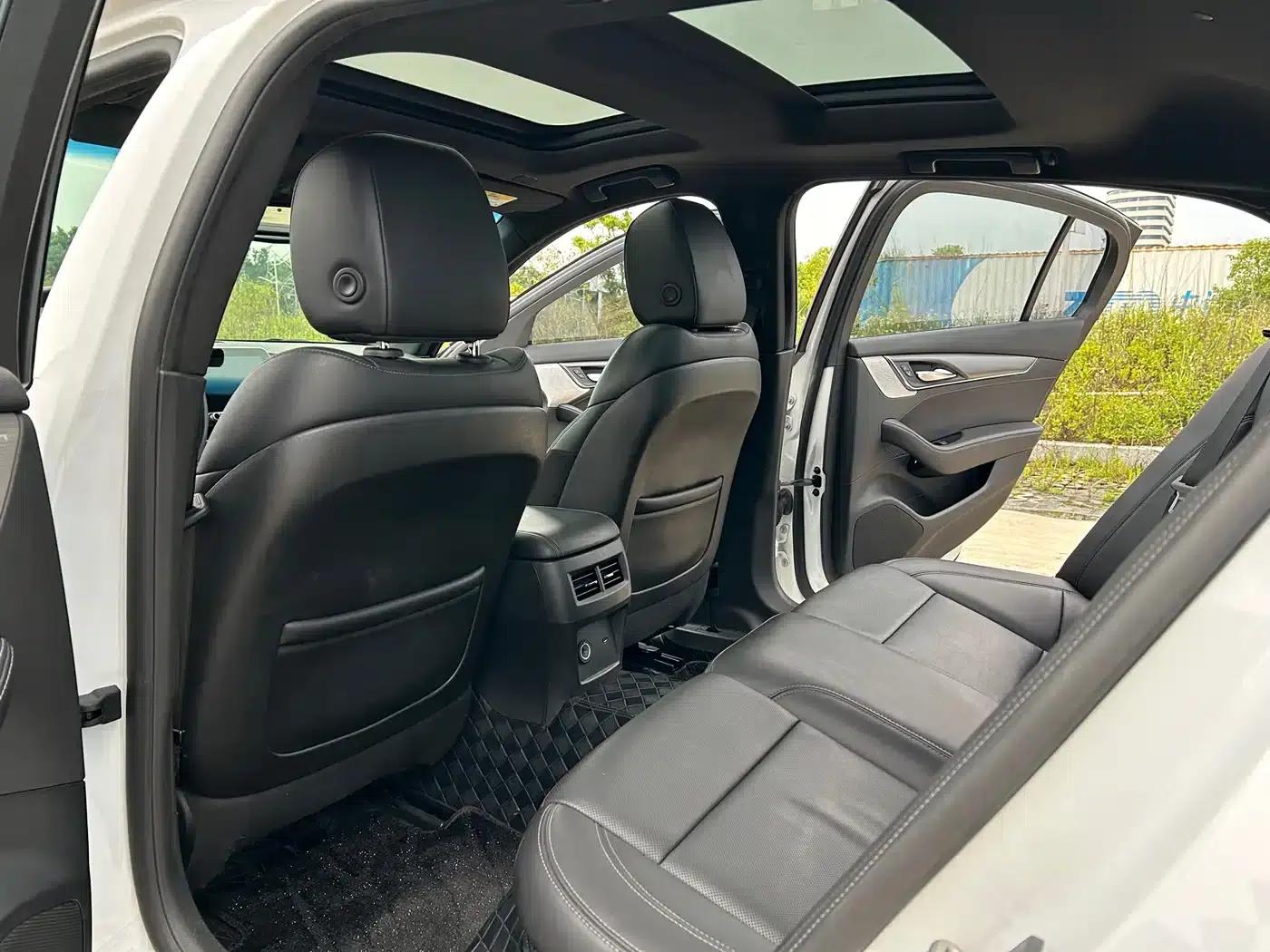 2021 Cadillac CT5 28T Luxury — миниатюра 9