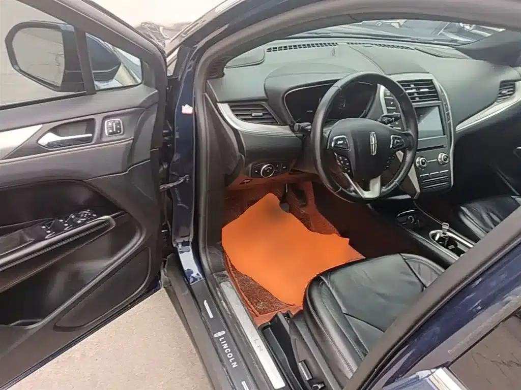 Lincoln MKC 2017 2.0T Two-Wheel Drive Premium Edition — миниатюра 16