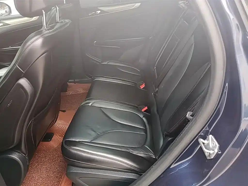 Lincoln MKC 2017 2.0T Two-Wheel Drive Premium Edition — миниатюра 17