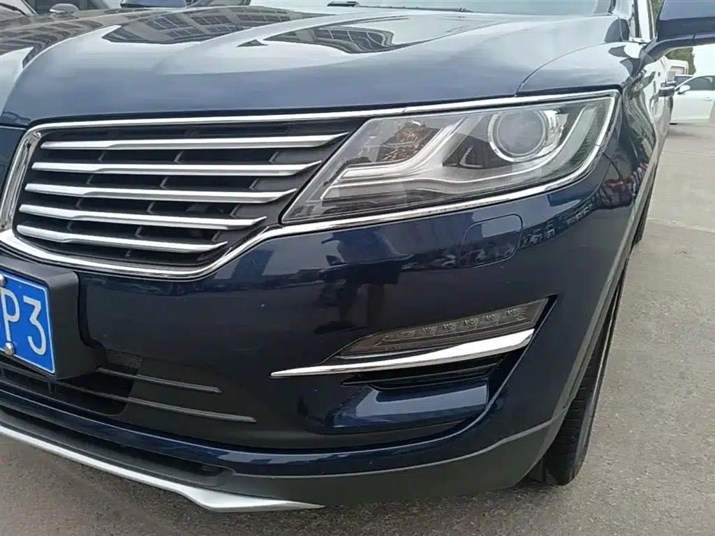 Lincoln MKC 2017 2.0T Two-Wheel Drive Premium Edition — миниатюра 24