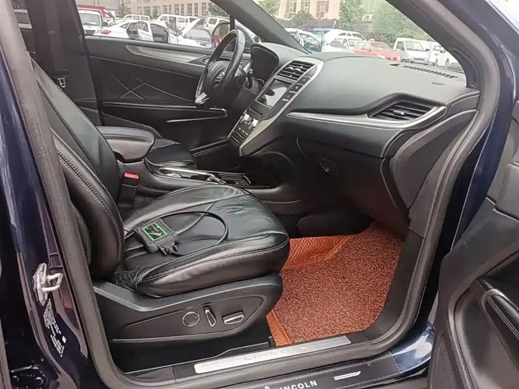 Lincoln MKC 2017 2.0T Two-Wheel Drive Premium Edition — миниатюра 25