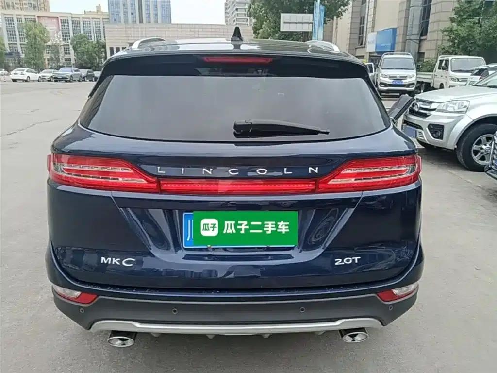 Lincoln MKC 2017 2.0T Two-Wheel Drive Premium Edition — миниатюра 6