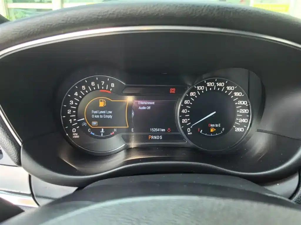 Lincoln MKC 2017 2.0T Two-Wheel Drive Premium Edition — миниатюра 12