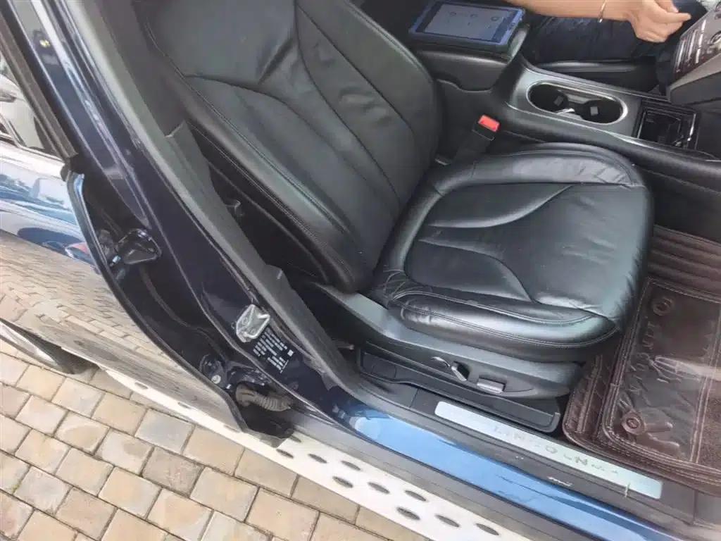 Lincoln MKC 2017 2.0T Two-Wheel Drive Premium Edition — миниатюра 25