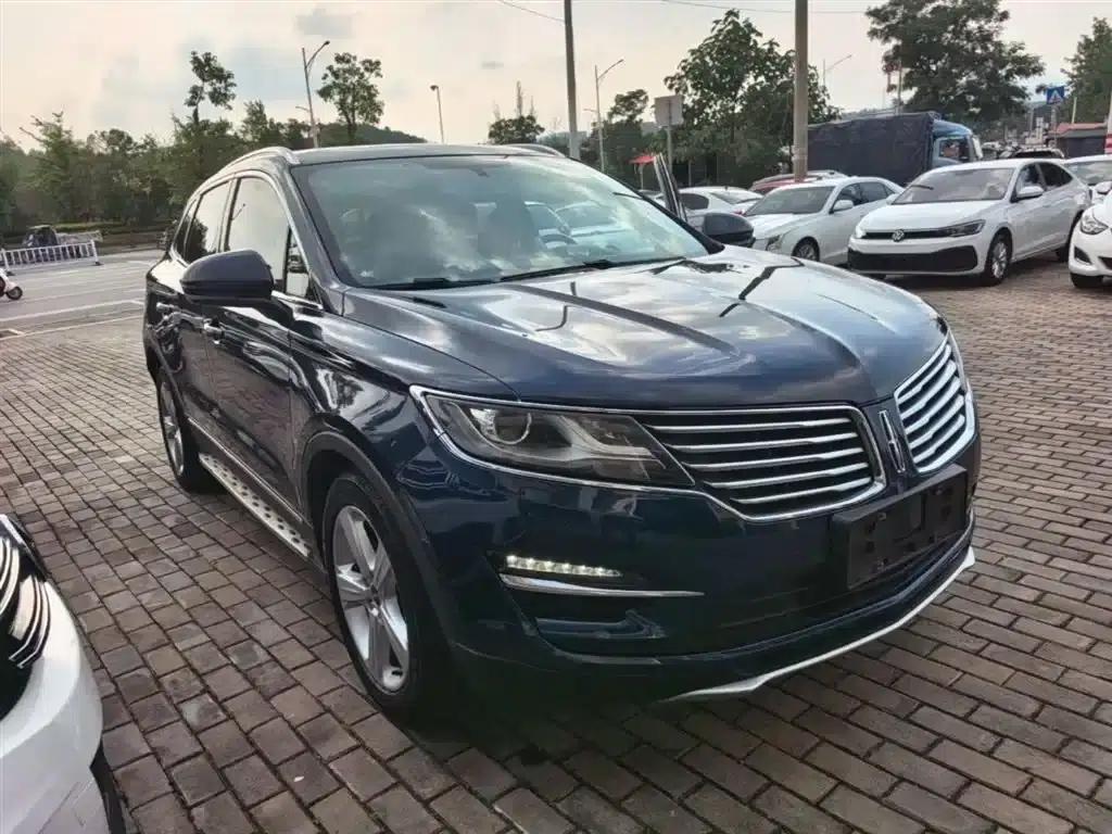 Lincoln MKC 2017 2.0T Two-Wheel Drive Premium Edition — миниатюра 4