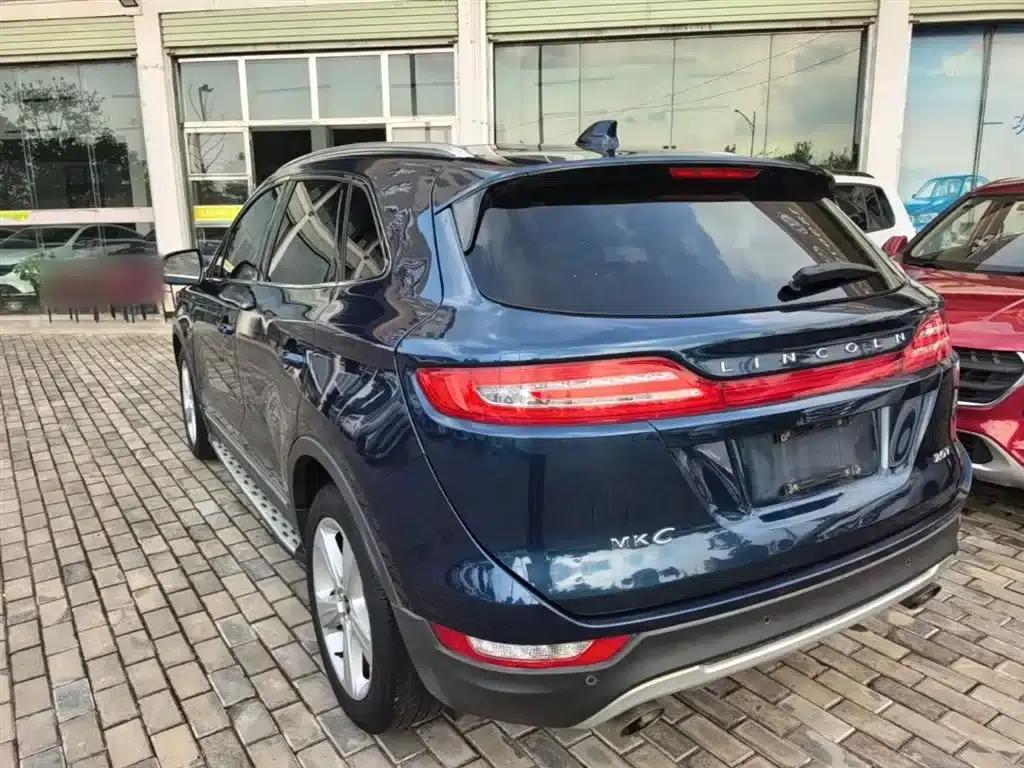Lincoln MKC 2017 2.0T Two-Wheel Drive Premium Edition — миниатюра 5