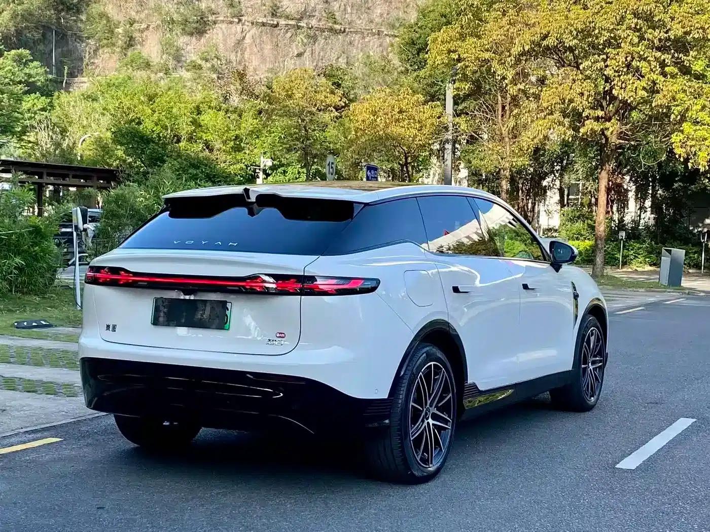 Voyah 2025 Four-Wheel Drive Qiankun Edition — миниатюра 12