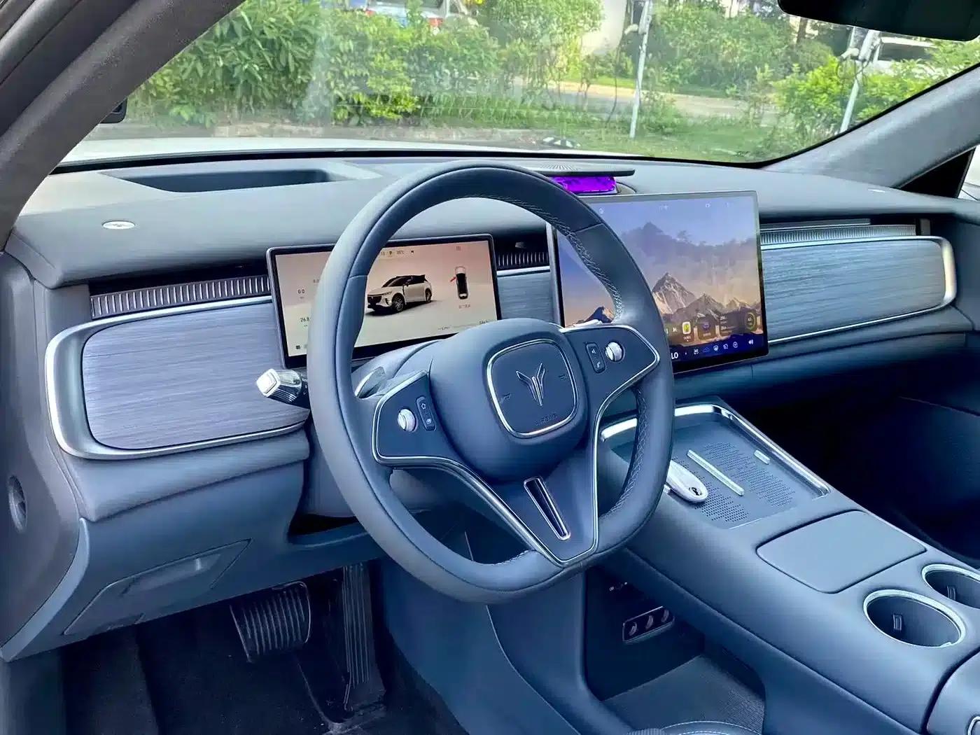 Voyah 2025 Four-Wheel Drive Qiankun Edition — миниатюра 6