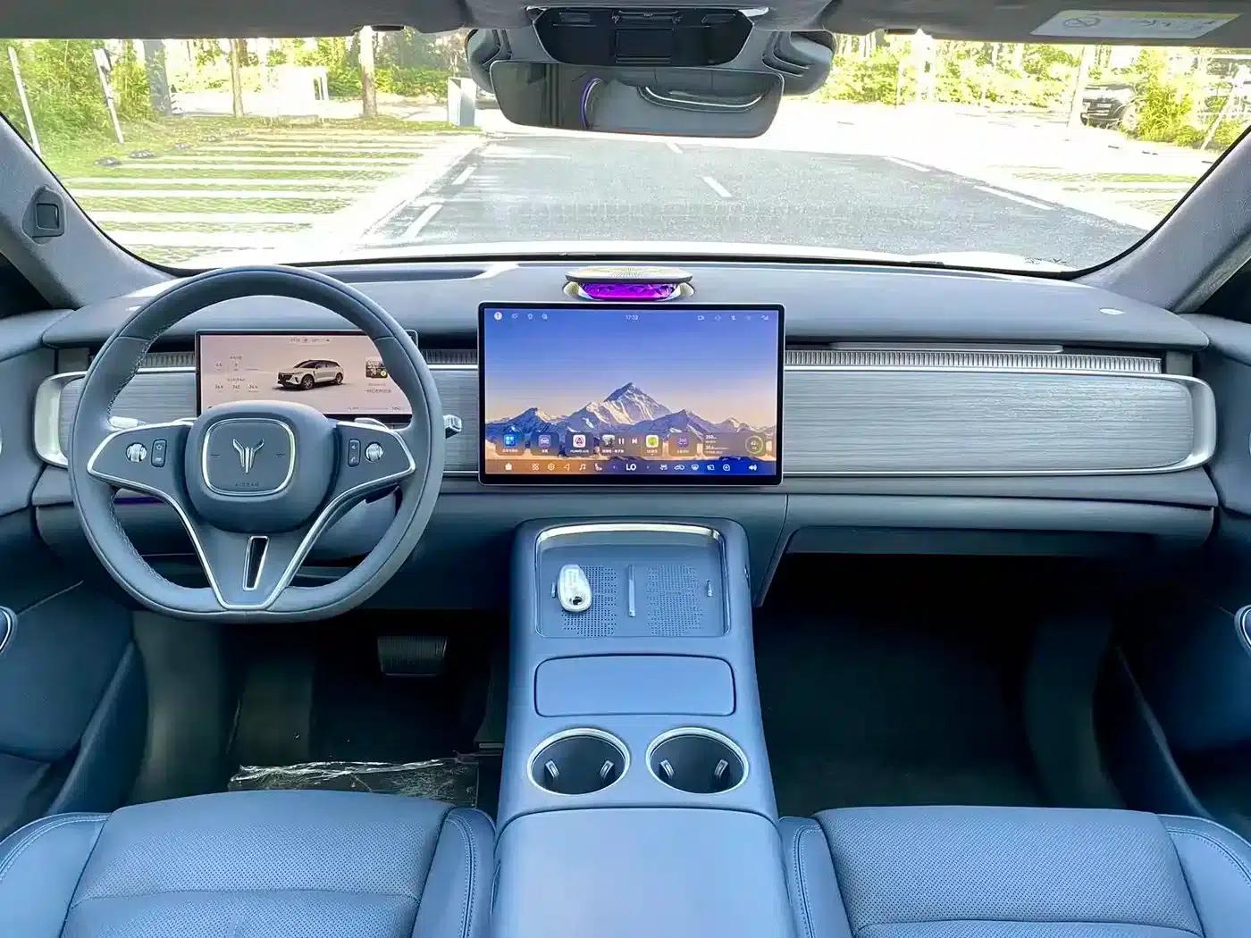 Voyah 2025 Four-Wheel Drive Qiankun Edition — миниатюра 7