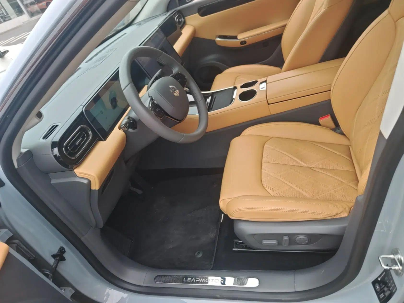 Used Leapmotor C01 2024 Pure Electric 525 Luxury Edition — миниатюра 17