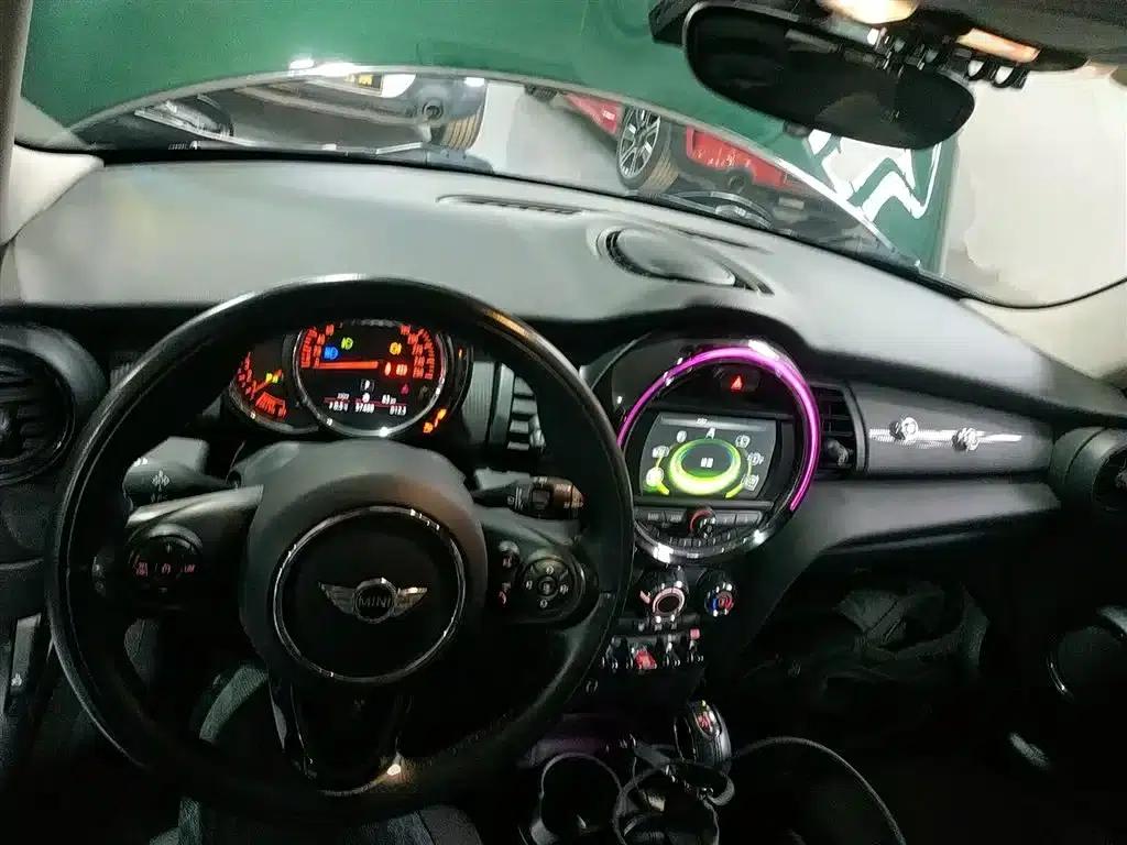 2016 MINI 1.5T COOPER 5-door version — миниатюра 6