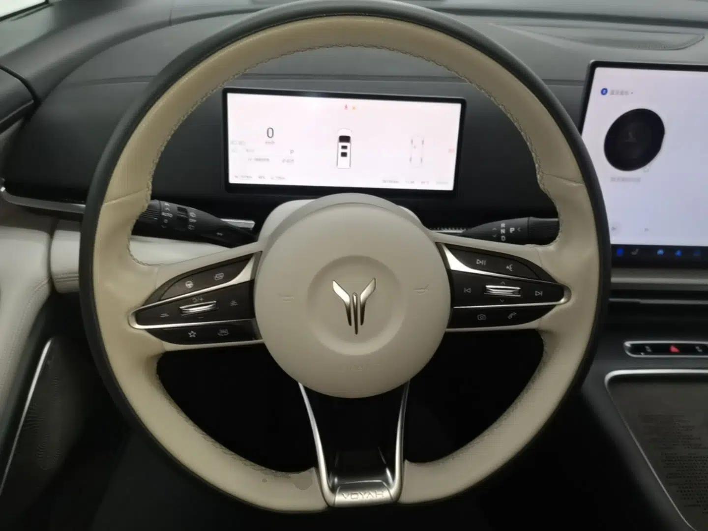 Used VOYAH Dream 2025 PHEV Four-Wheel-Drive Flagship Kunpeng Edition — миниатюра 13