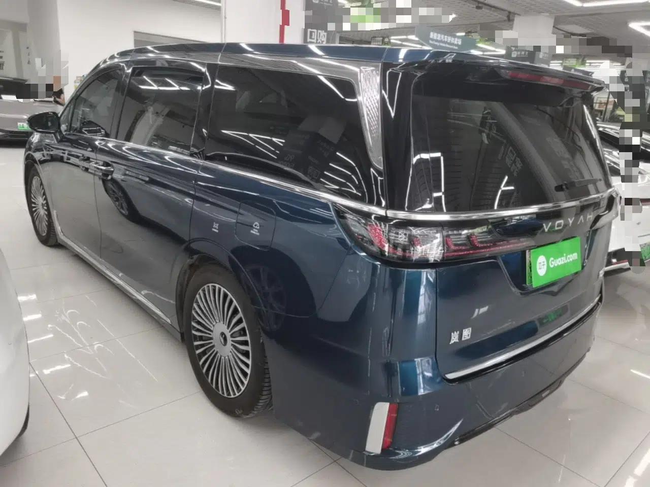 Used VOYAH Dream 2025 PHEV Four-Wheel-Drive Flagship Kunpeng Edition — миниатюра 4