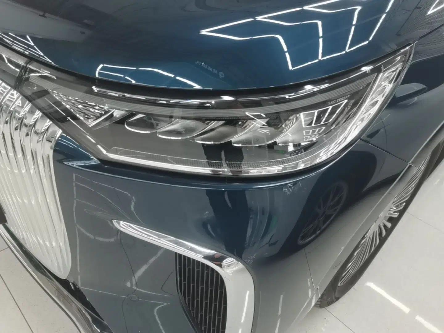 Used VOYAH Dream 2025 PHEV Four-Wheel-Drive Flagship Kunpeng Edition — миниатюра 8
