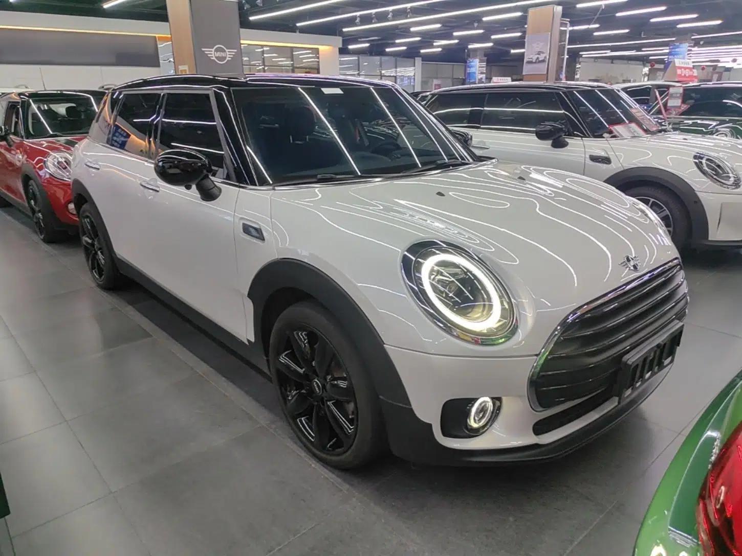 Used MINI Clubman 2023 Updated 1.5T COOPER Classic Edition — миниатюра 12