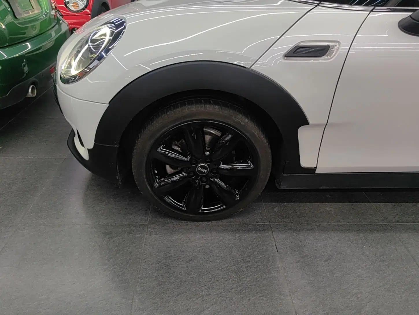 Used MINI Clubman 2023 Updated 1.5T COOPER Classic Edition — миниатюра 15