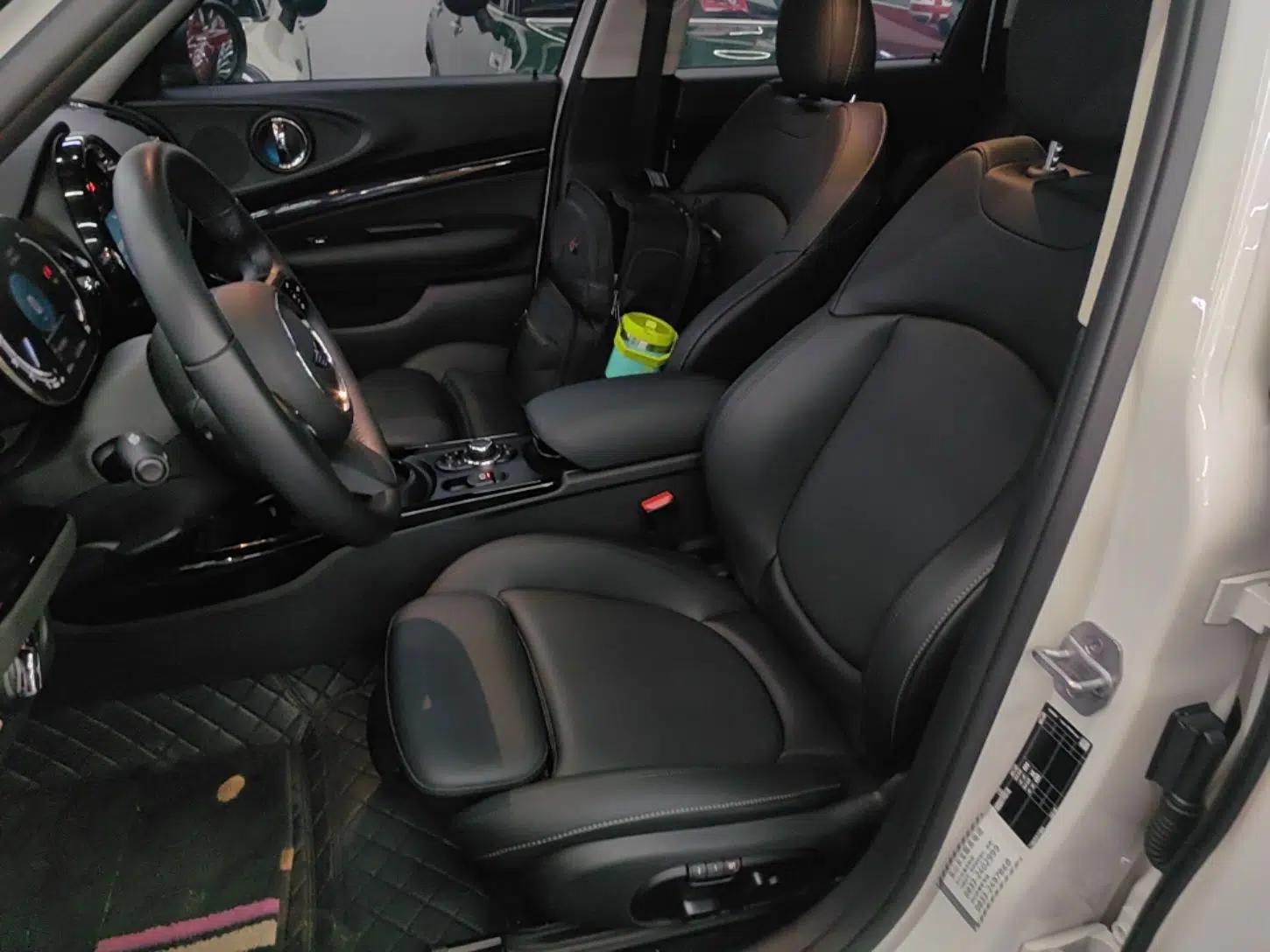 Used MINI Clubman 2023 Updated 1.5T COOPER Classic Edition — миниатюра 22