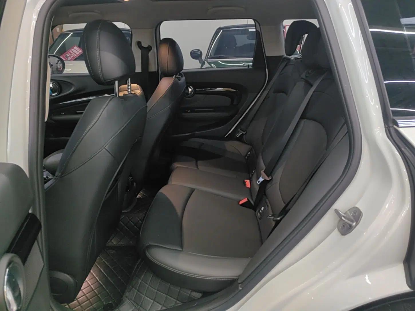 Used MINI Clubman 2023 Updated 1.5T COOPER Classic Edition — миниатюра 25