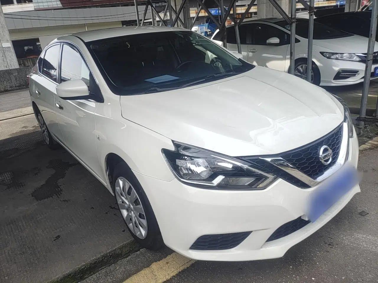 Used Nissan Sylphy 2021 Classic 1.6XE CVT Exclusive Edition — миниатюра 3