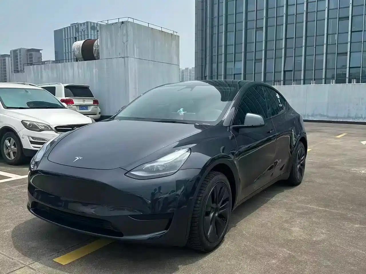 Model Y 2024 Rear-Wheel Drive — миниатюра 2