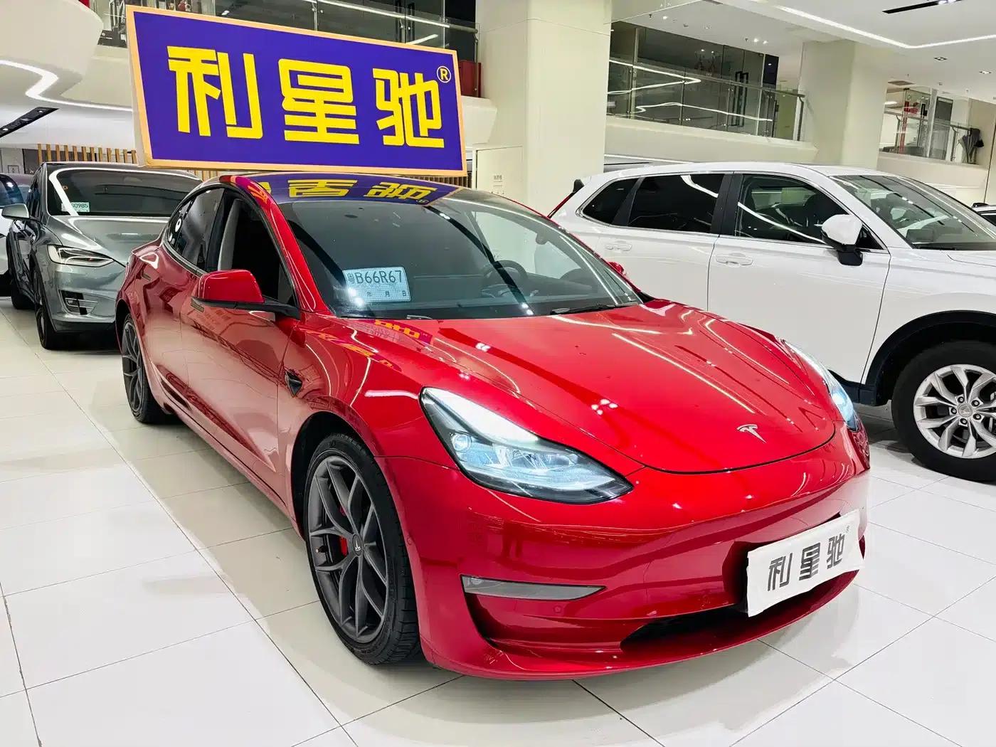 Model 3 2022 Performance All-Wheel Drive — миниатюра 2