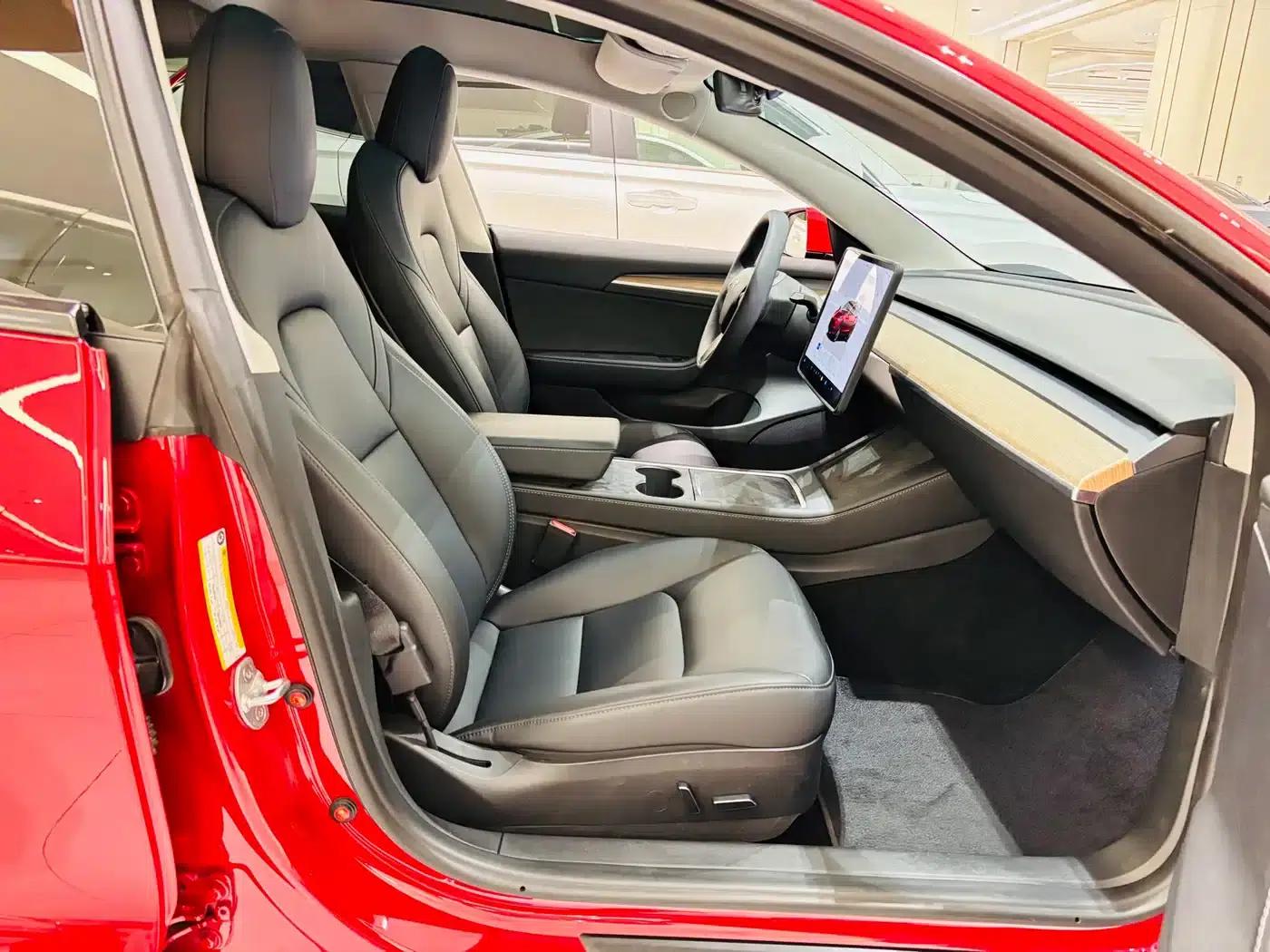 Model 3 2022 Performance All-Wheel Drive — миниатюра 11